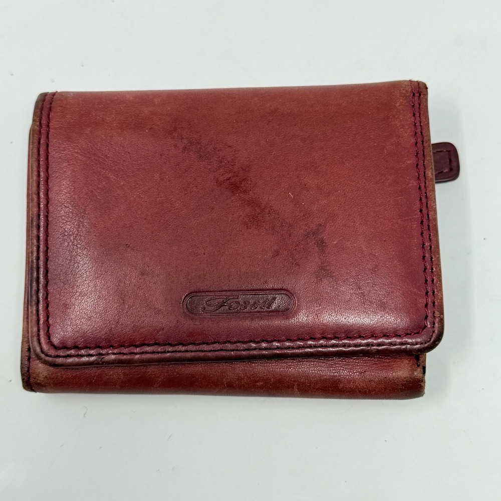 VTg Fossil Burgundy Red Genuine Leather Trifold Wallet
